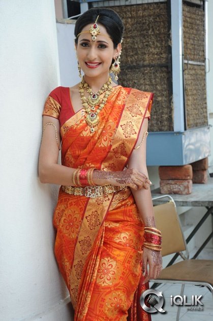 Pragya-Jaiswal-at-Mirchi-Lanti-Kurradu-Press-Meet